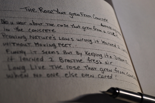 Publicité : Powerade associe Tupac et Derrick Rose