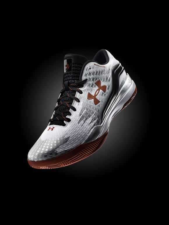 Under-Armour-ClutchFit-Drive-Low-Greivis-Vasquez-North-Six-PE-1