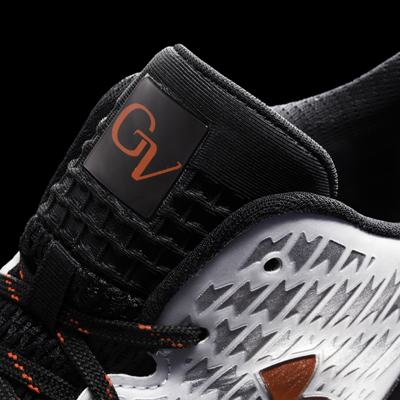 Under-Armour-ClutchFit-Drive-Low-Greivis-Vasquez-North-Six-PE-2