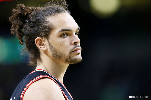 Joakim Noah encore gêné par son genou