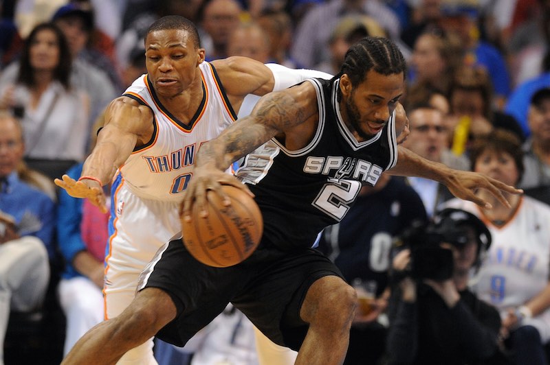 Avec un grand Kawhi Leonard, San Antonio explose le Thunder