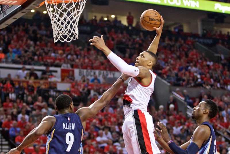 Portland - Memphis : Damian Lillard évite le coup de balai