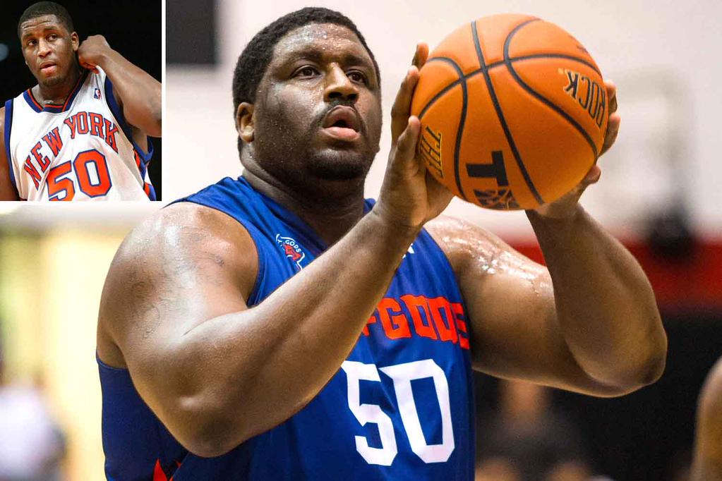 De ses 127 kilos à ses débuts professionnels, Mike Sweetney était monté à plus de 150 kilos. Des passages en D-League, à Porto Rico, au Vénézuela, en République Dominicaine ou encore en Uruguay n'y ont rien fait. Le joueur est sorti du circuit.