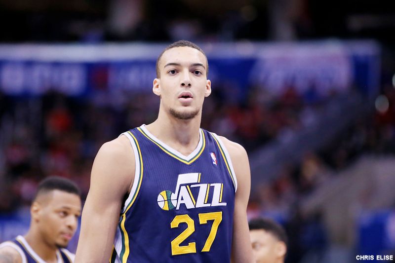 Rudy Gobert rappelle qu'une compétition internationale se gagne sur les petits détails, et c'est dans ce domaine que la France doit être exemplaire.