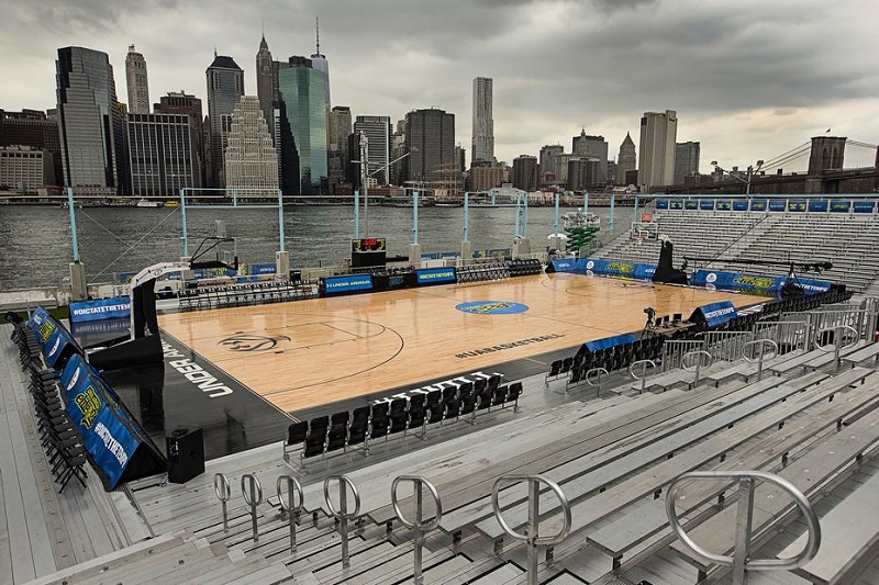 Concurrencé par Under Armour, Nike s'attaque aux lycéens