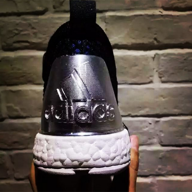 adidas-crazylight-boost-2016-3