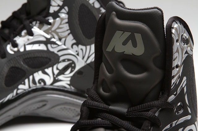 kemba-walker-under-armour-anatomix-spawn-bronx-07