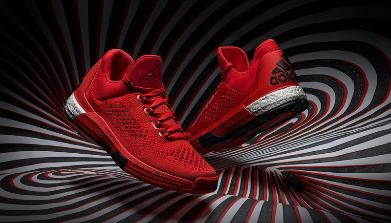 James Harden opte pour les CrazyLight Boost