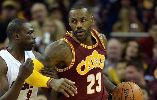 LeBron James et Kevin Love sans pitié avec le Heat