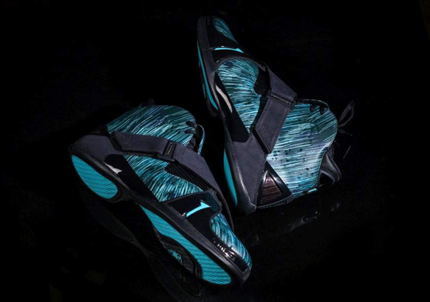 adidas-T-Mac-5-Rain-2