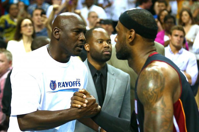 LeBron James impressionné par le businessman Michael Jordan