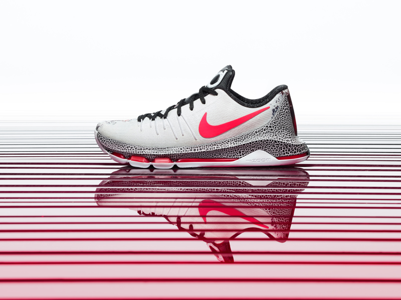 15-600_Nike_Holiday_KD_7_Hero-01_50828