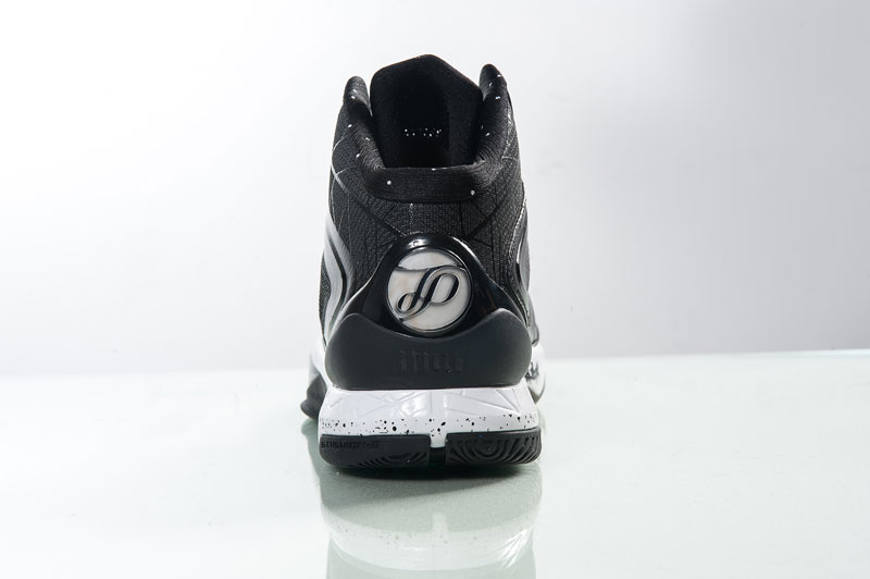 PEAK---Tony-PARKER-III-talon-noir