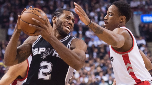 dominateurs, ils ont pu compter sur un très bon DeRozan (28 points, 6 passes décisives), bien épaulé par le chef de guerre Lowry (19 points à 6-11 et 8 passes) et l'ancien Scola (16 points). 