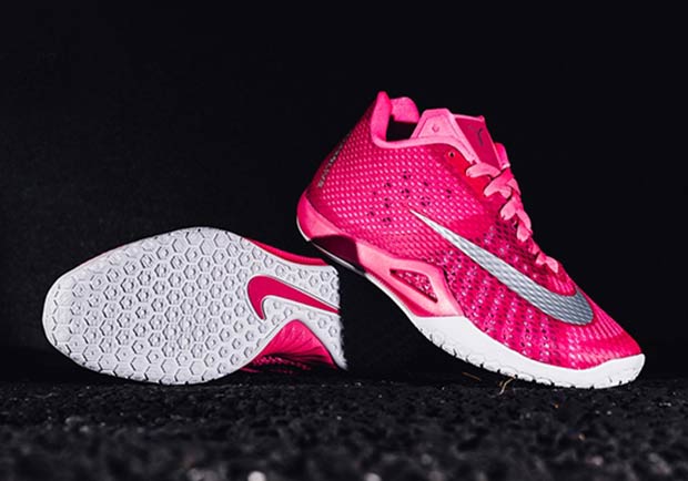 nike-hyperlive-think-pink-edition-03