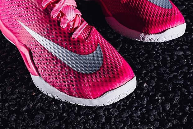 nike-hyperlive-think-pink-edition-07