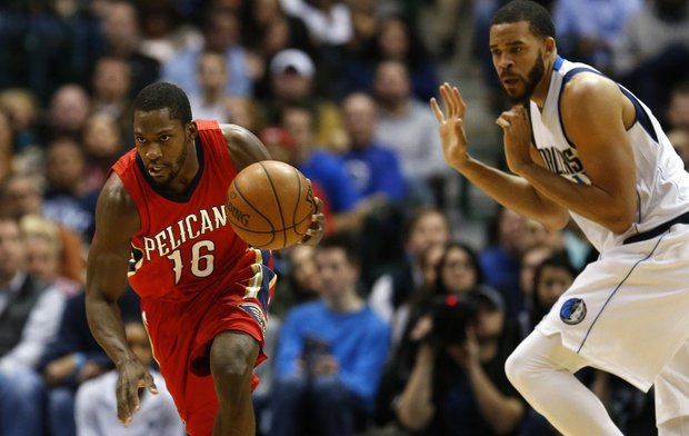 Les Pelicans surprennent Dallas