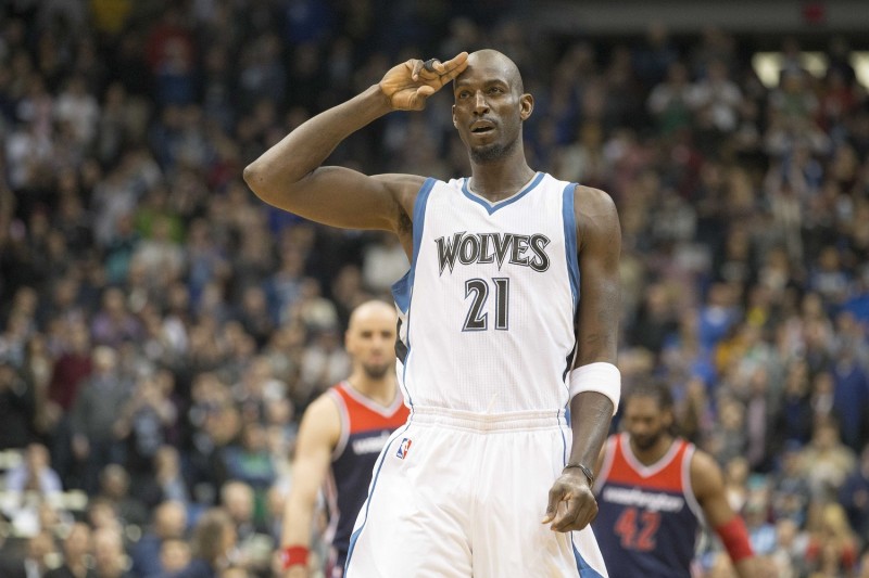 Kevin Garnett soutien Sam Mitchell