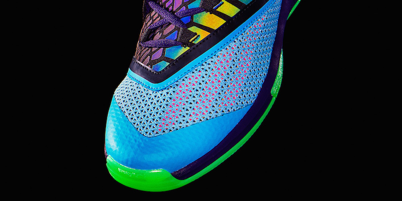 l’amorti Boost sur toute la longueur et une tige en Primeknight