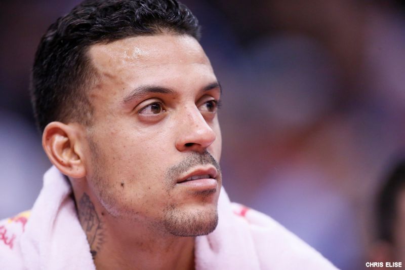 Matt Barnes suspendu pour avoir suivi John Henson dans les vestiaires