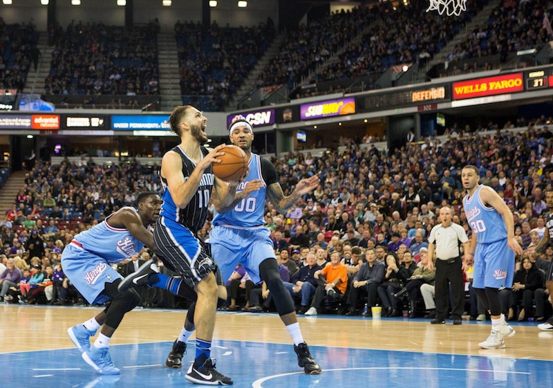 DeMarcus Cousins absent, Sacramento craque face au duo Fournier-Gordon