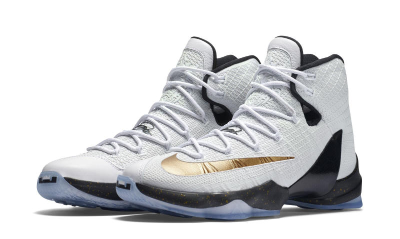 lebron13elite-white