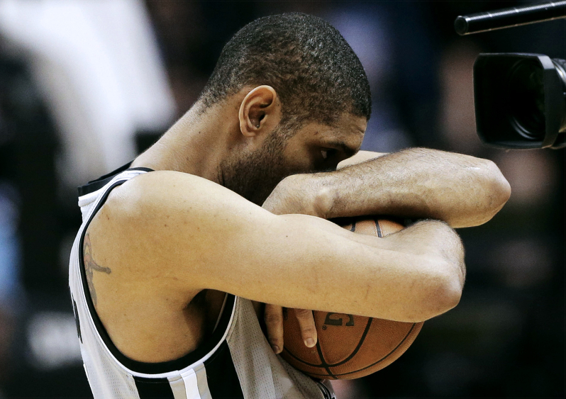 ap_warriors_spurs_basketball1