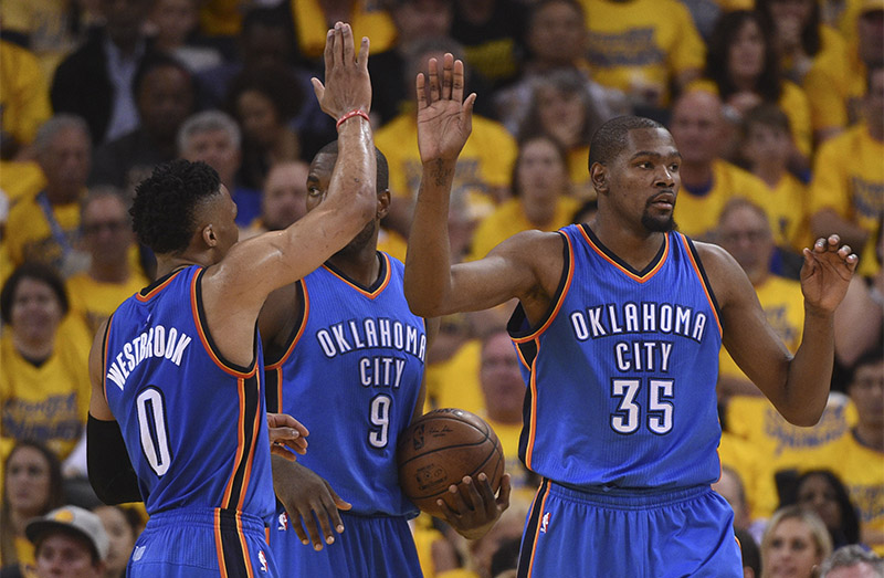 Les Warriors perdent à domicile pour la première fois des playoffs, mais aussi l'avantage du terrain.