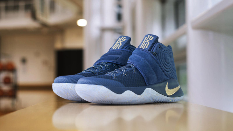 du bleu et de l'or pour Kyrie Irving