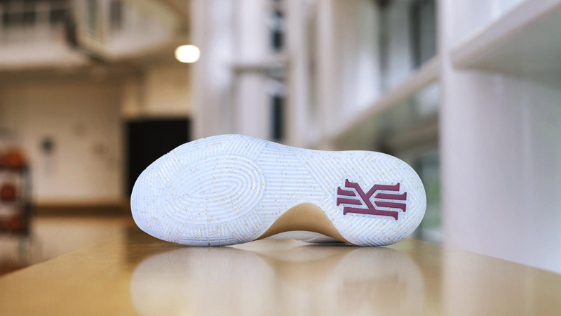 Kyrie_White_DSC_4304_hd_1600