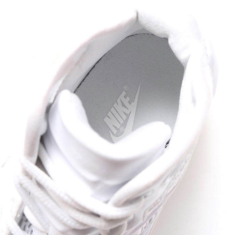 Nike-Hyperdunk-Lux-20