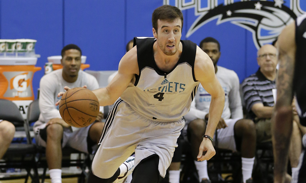 AP MAGIC WHITE HORNETS BASKETBALL S BKN USA FL