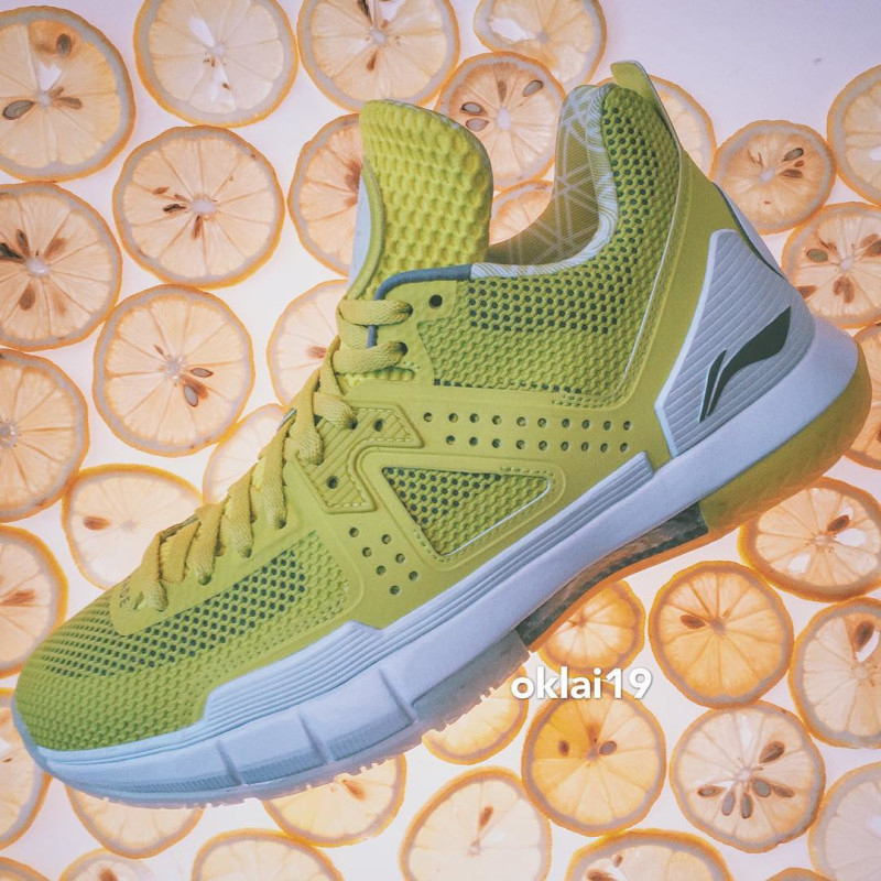 li-ning-way-of-wade-5-yellow-volt-1_zu8sie