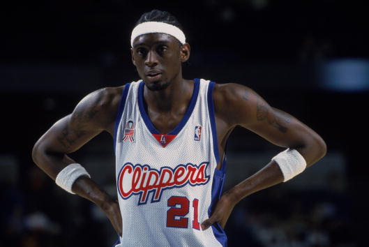 Los Angeles Clippers forward Darius Miles #21 catches his breath