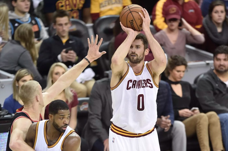 Kevin Love inscrit 34 points dans le 1er quart-temps, tandis que LeBron James termine en triple double
