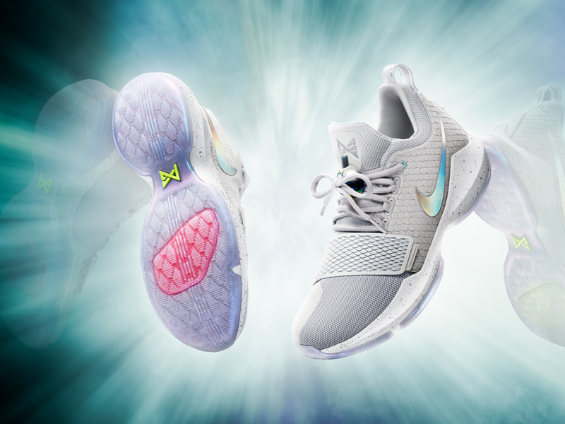 16-420_nike_pg1_hero_pair_gray-03a_65166
