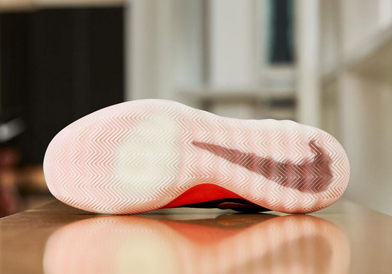 NIKE-ZOOM-REV-2017-4