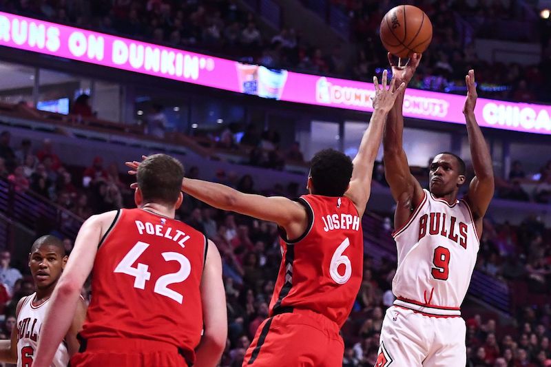 Chicago l'emporte sans trop de difficulté face aux Raptors (105-94), qui jouaient sans leur nouvelle recrue Serge Ibaka