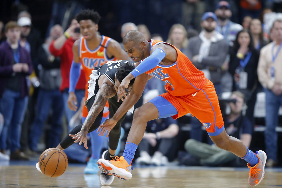 OKC n'a fait qu’une bouchée des Spurs (131-103) ! Une vraie leçon collective avec 8 joueurs à plus de 10 points et un Chris Paul en mode métronome (12 points, 10 passes et 9 rebonds).