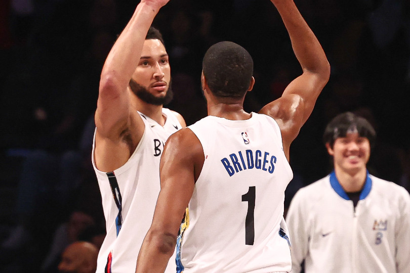 Mikal Bridges et Ben Simmons