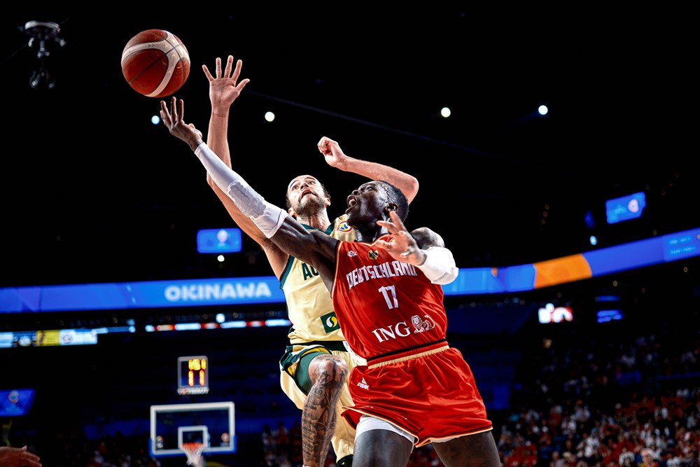 Dennis Schröder avec l'Allemagne face à l'Australie