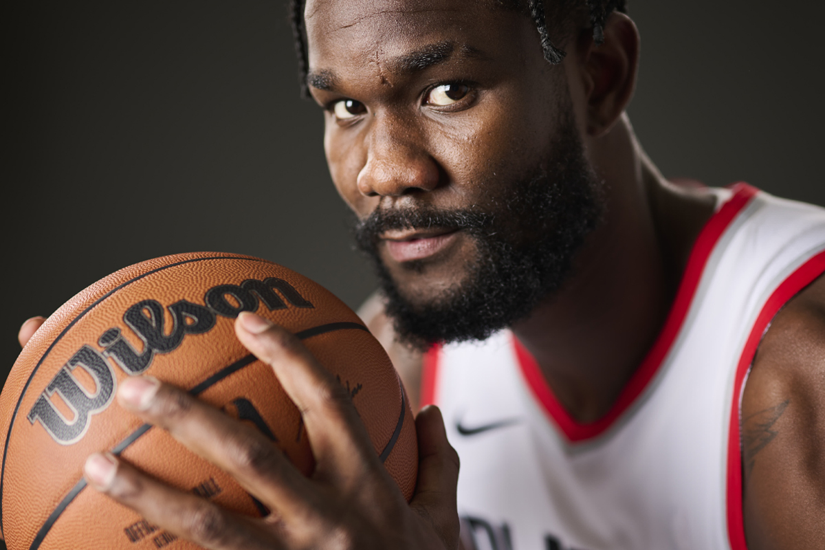 Deandre Ayton aux Blazers