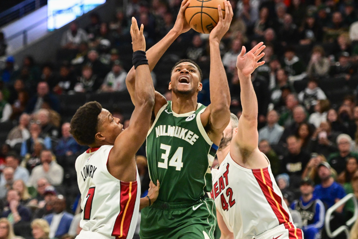 Giannis Antetokounmpo et les Bucks