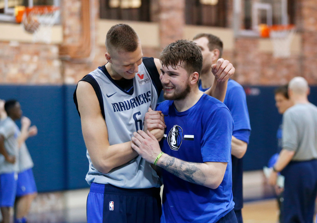 Kristaps Porzingis et Luka Doncic