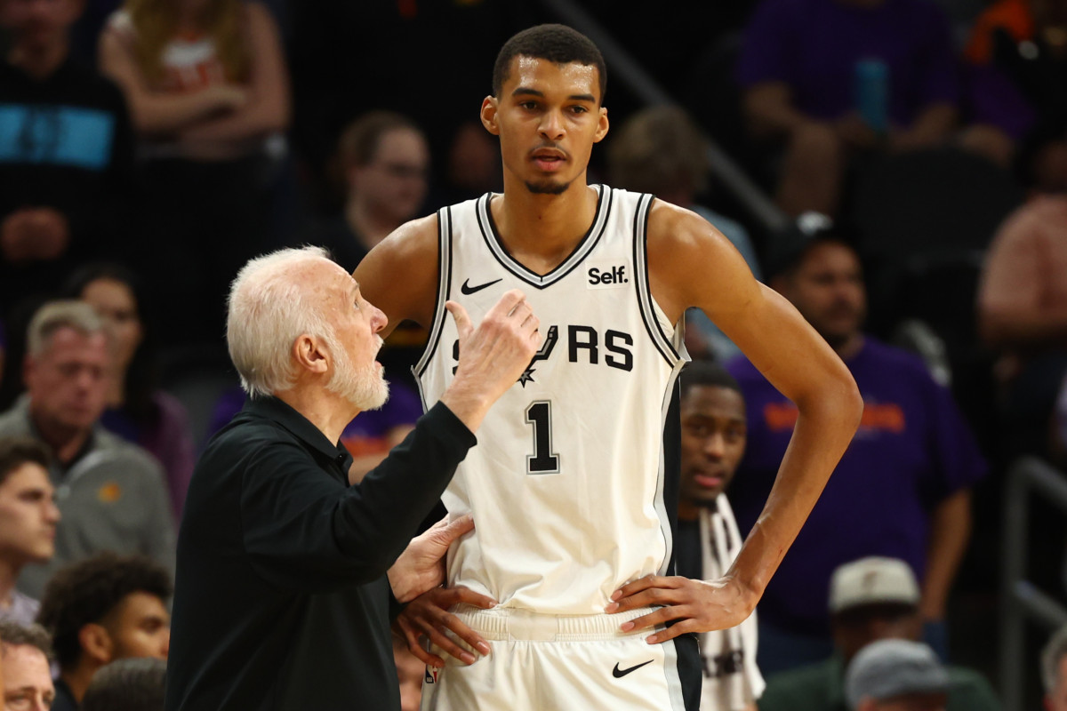 Victor Wembanyama et Gregg Popovich