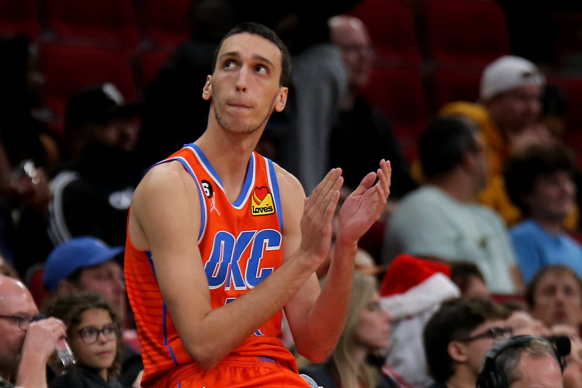 Aleksej Pokusevski aux Hornets