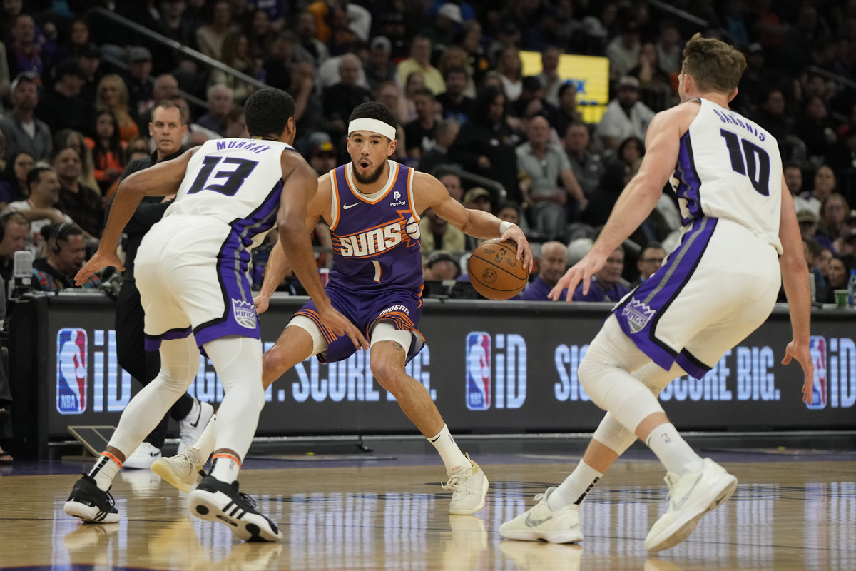 Les Suns face aux Kings