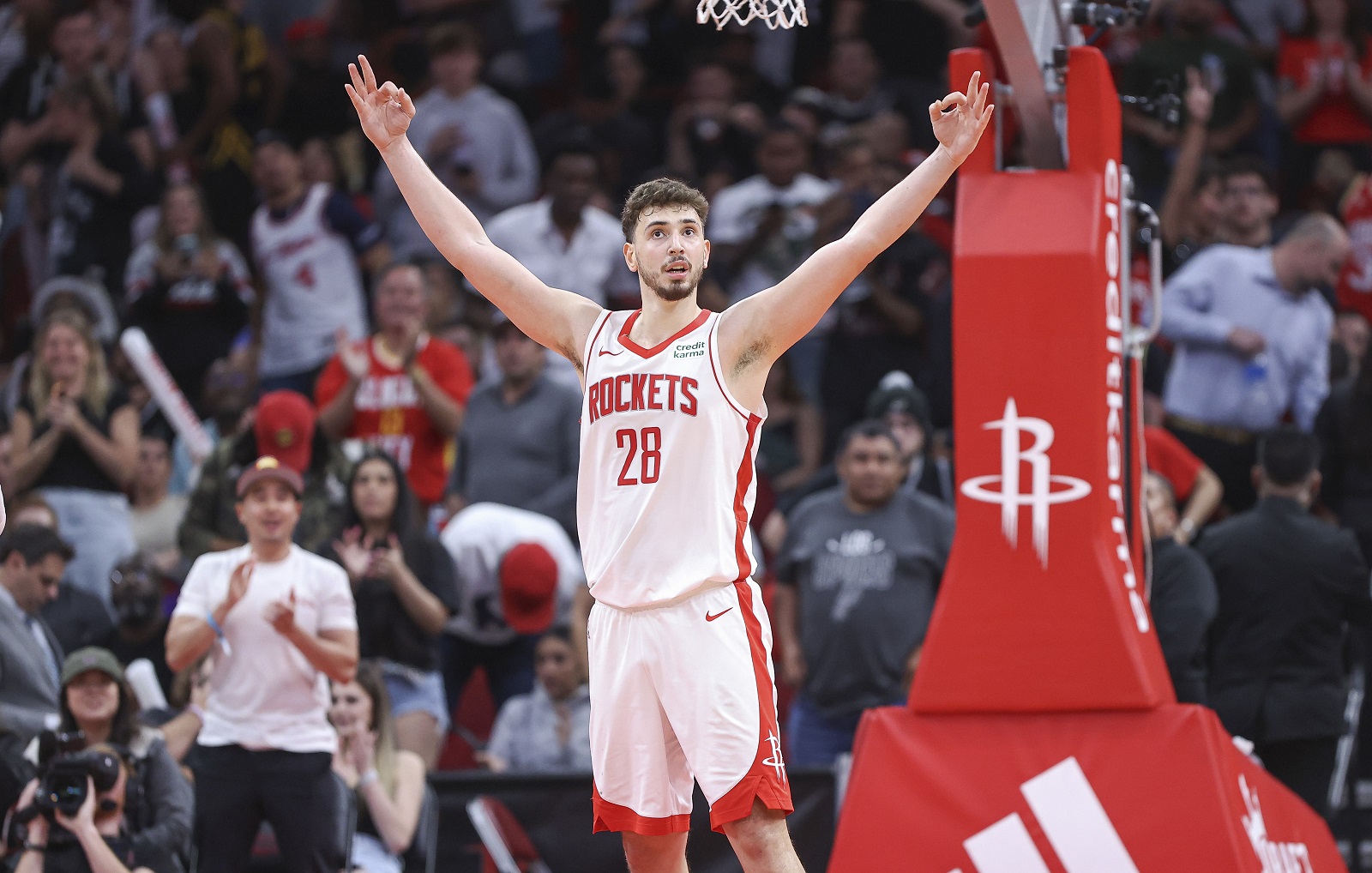Alperen Sengun (Rockets) contre les Spurs