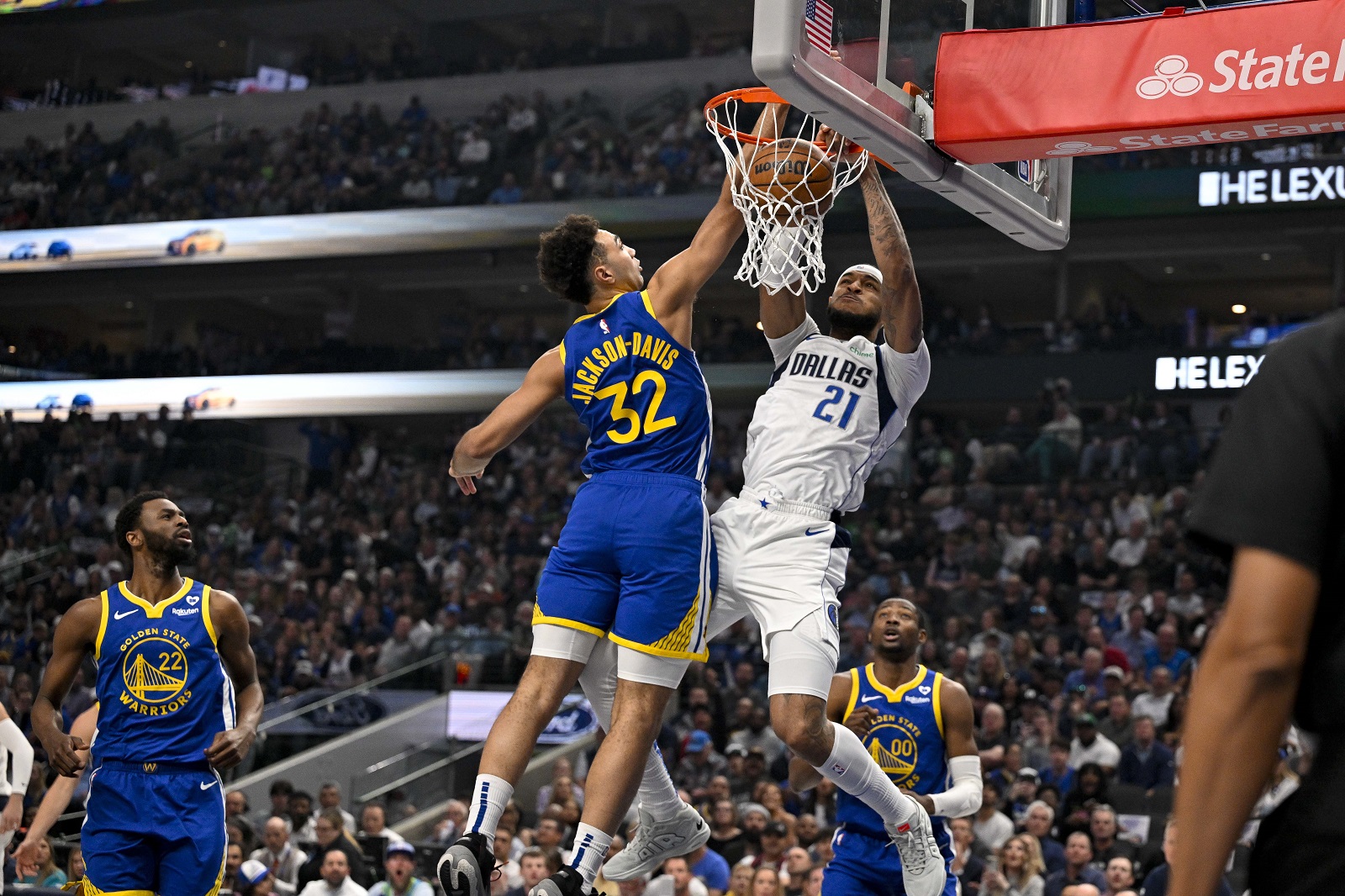 Daniel Gafford (Mavericks) contre les Warriors