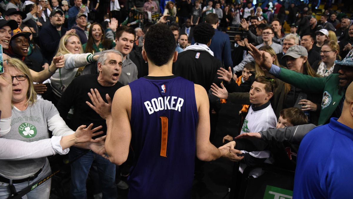 Les 70 points de Devin Booker à Boston